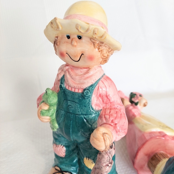 Vintage Lond Rich Figurines Boy Fish Girl Flowers 8.5 in Handpainted Cottage - Picture 8 of 9